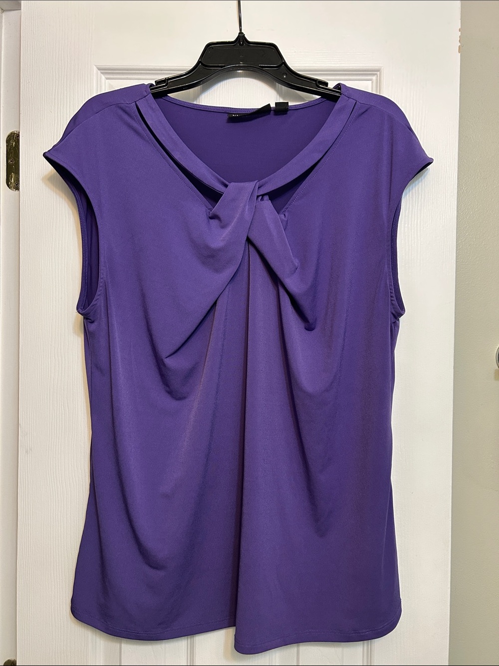 New York & Company Purple Tie-Neck Sleeveless Top